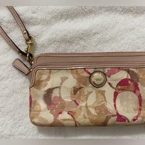 Coach Signature Canvas Double Corner Zip Wristlet Wallet. Pretty in Pink!